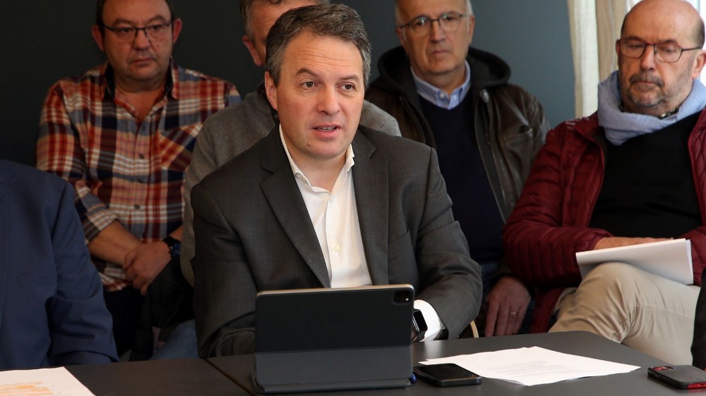 Elgarrekin Herriarentzat : pour une Communauté Pays Basque renforcée parce que décentralisée. (Lema 232)